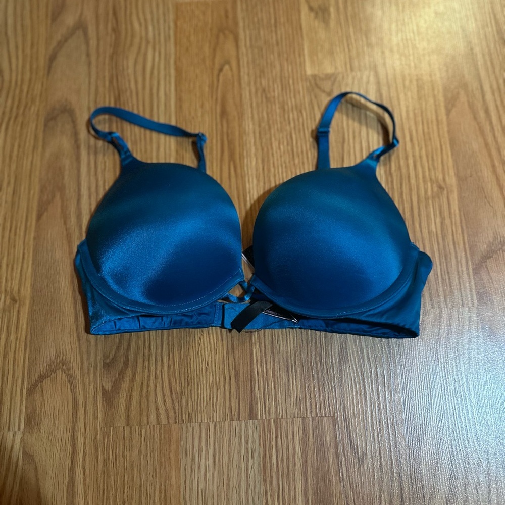 Victoria’s Secret Bombshell Push-Up Bra